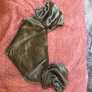 Forever 21 cute green satin top